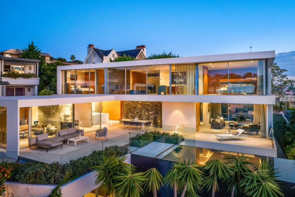 4 bedroom luxury Detached House for sale in Sydney, New South Wales